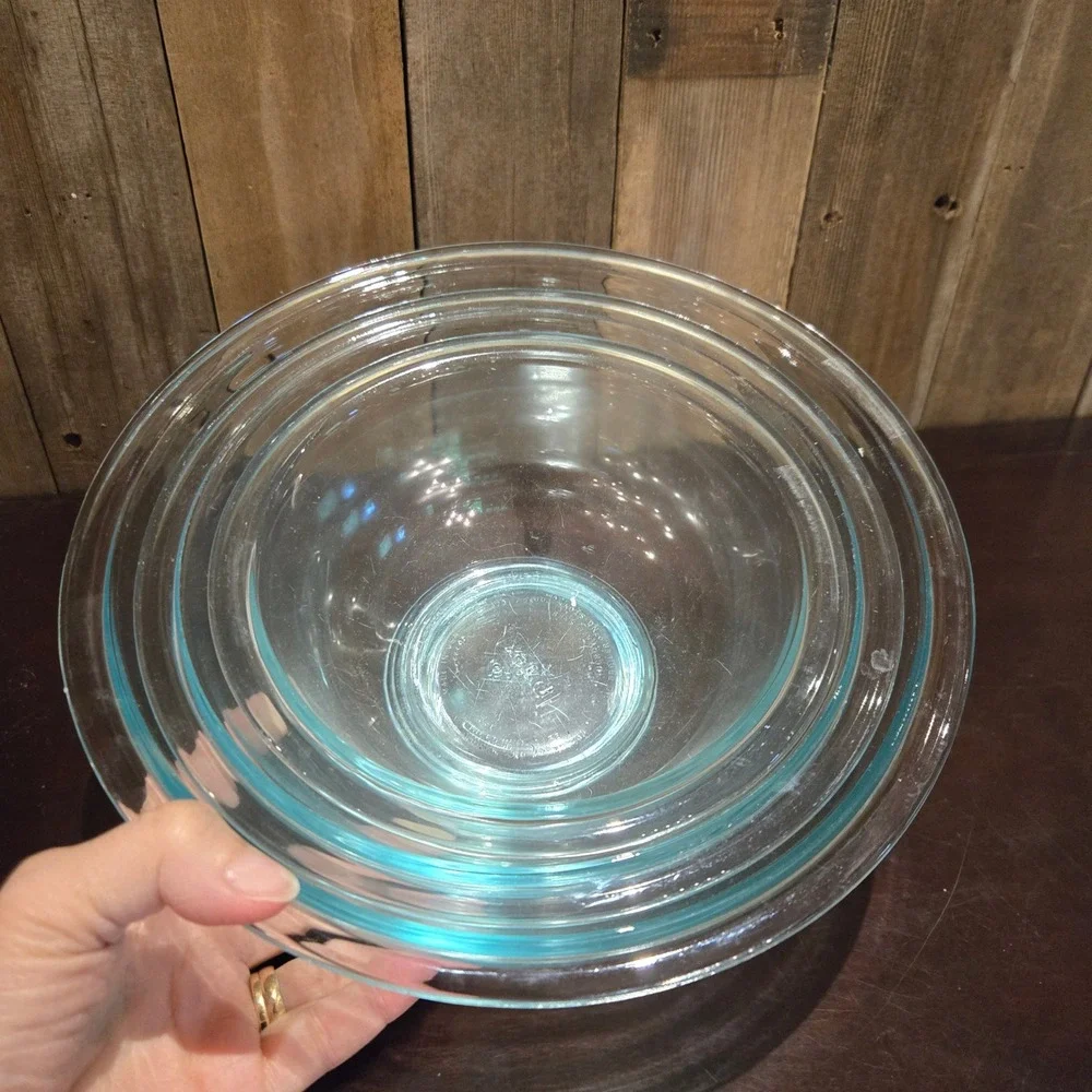 Vtg Pyrex Clear Blue Glass Nesting Mixing Bowls Set of 3 Prep 1 - 2.5 qt Serving